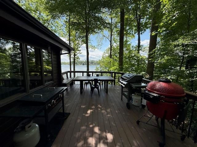 603 N LAKESHORE DR, Louisa, VA 23093