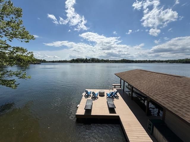 603 N LAKESHORE DR, Louisa, VA 23093