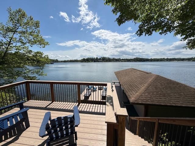 603 N LAKESHORE DR, Louisa, VA 23093