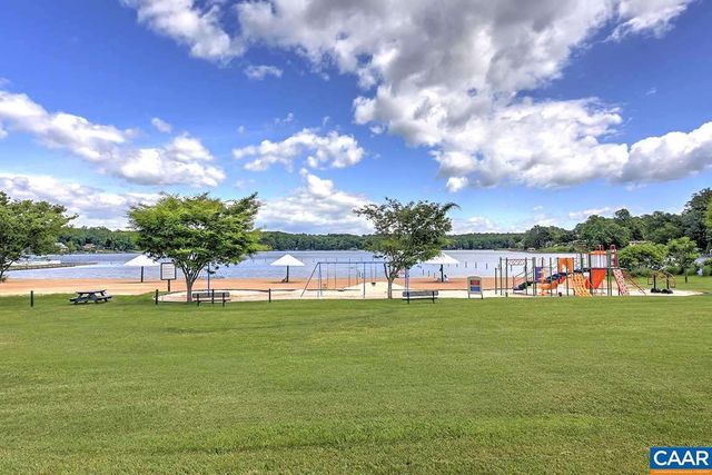 603 N LAKESHORE DR, Louisa, VA 23093