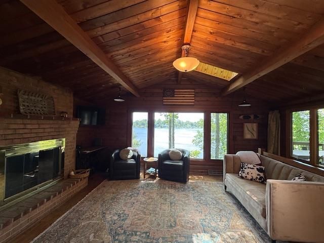 603 N LAKESHORE DR, Louisa, VA 23093