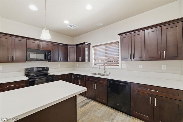 30 Magnolia Boulevard, Pahrump, NV 89048
