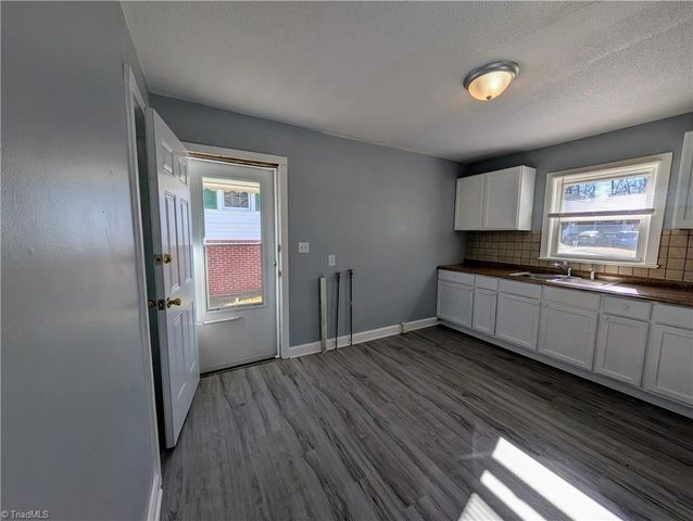 607 Martha Place, High Point, NC 27263