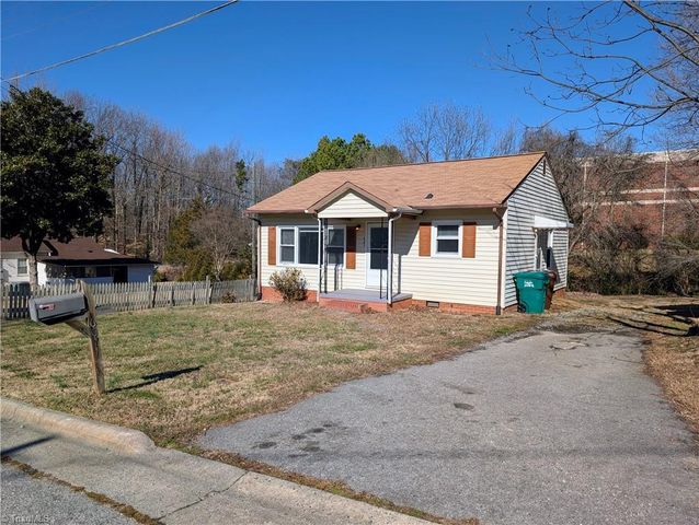 607 Martha Place, High Point, NC 27263