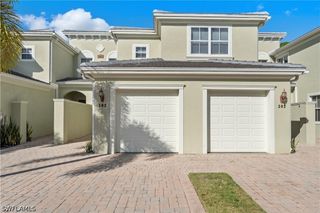 1405 Mariposa CIR 102, Naples, FL 34105