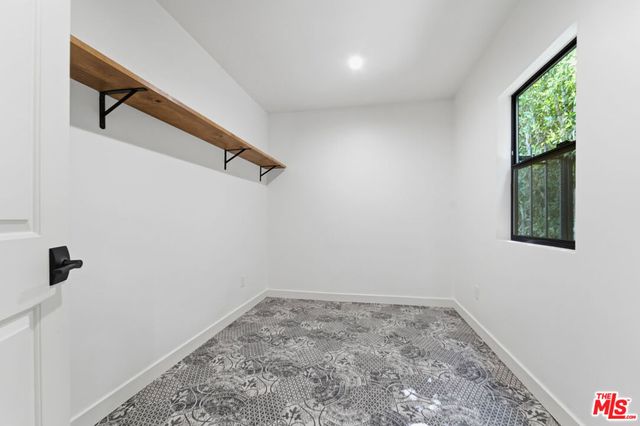393 N Huntley Drive, West Hollywood, CA 90048