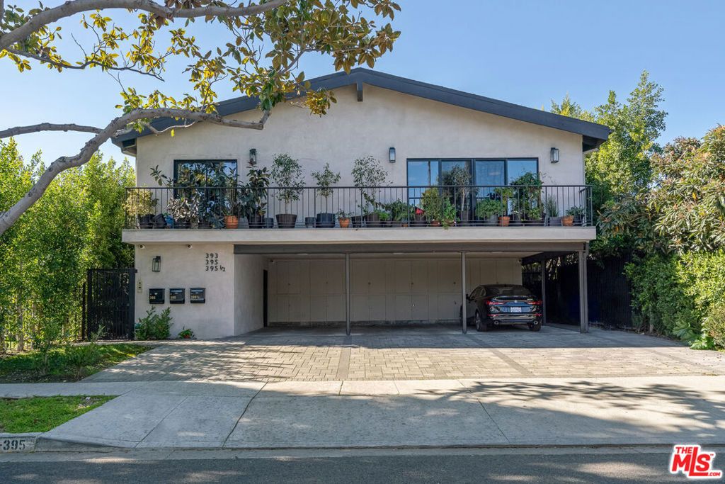 393 N Huntley Drive, West Hollywood, CA 90048