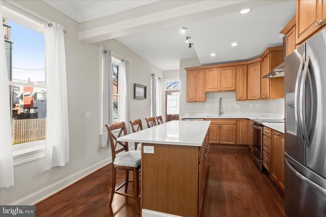 2820 E BALTIMORE ST, Baltimore, MD 21224