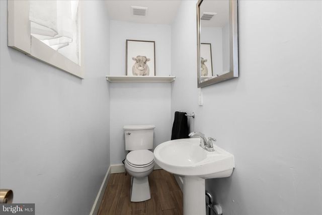 2820 E BALTIMORE ST, Baltimore, MD 21224