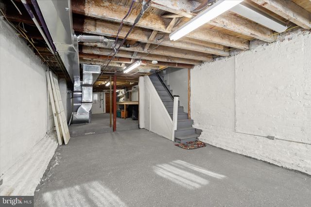 2820 E BALTIMORE ST, Baltimore, MD 21224