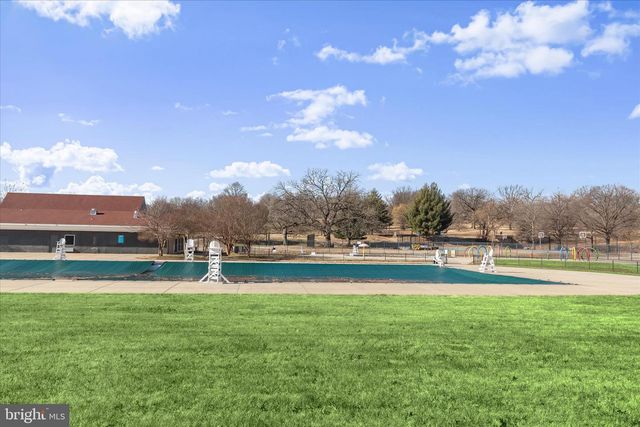 2820 E BALTIMORE ST, Baltimore, MD 21224