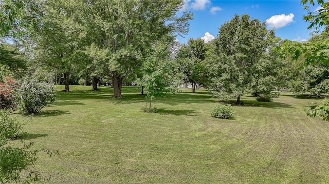 1400 S Market Street, Holden, MO 64040