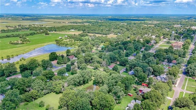 1400 S Market Street, Holden, MO 64040