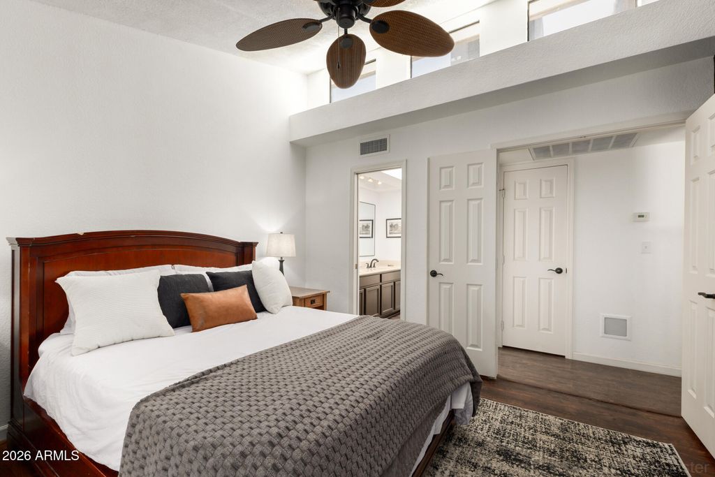 Image 31 of property listing at 8840 S 51ST Street 1, Phoenix, AZ 85044