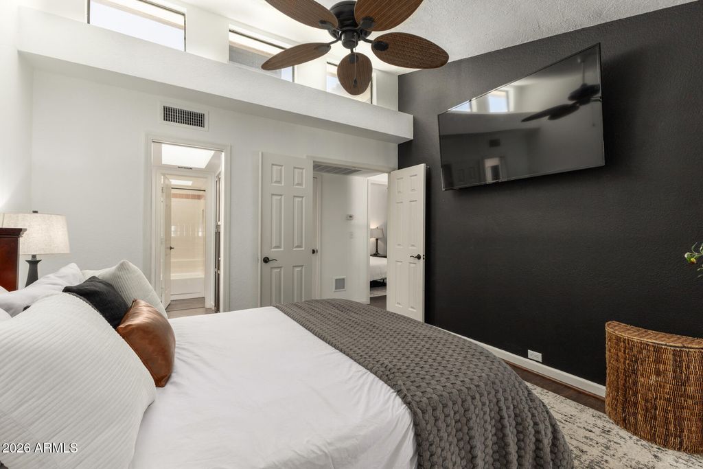 Image 32 of property listing at 8840 S 51ST Street 1, Phoenix, AZ 85044