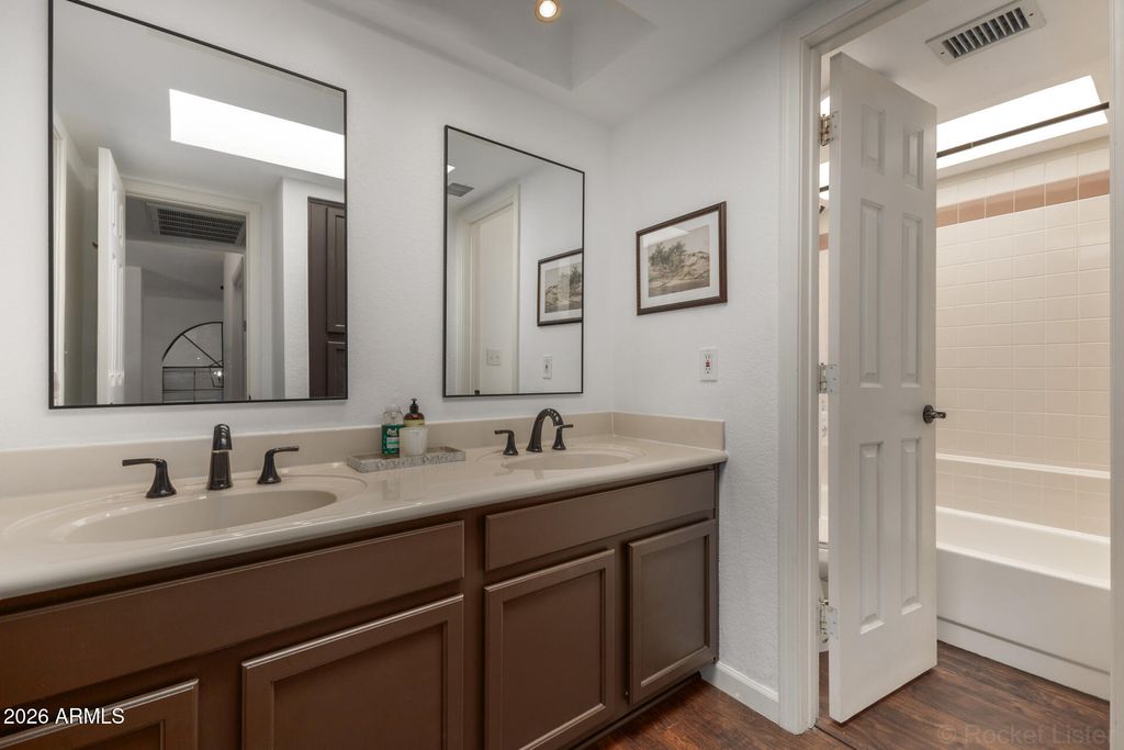 Image 33 of property listing at 8840 S 51ST Street 1, Phoenix, AZ 85044