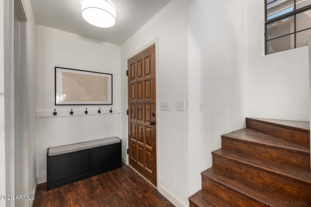 Image 6 of property listing at 8840 S 51ST Street 1, Phoenix, AZ 85044