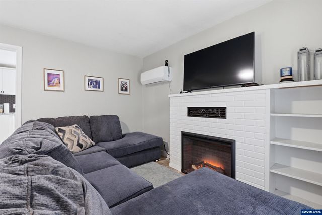 360 Wilson St S, Salem, OR 97302