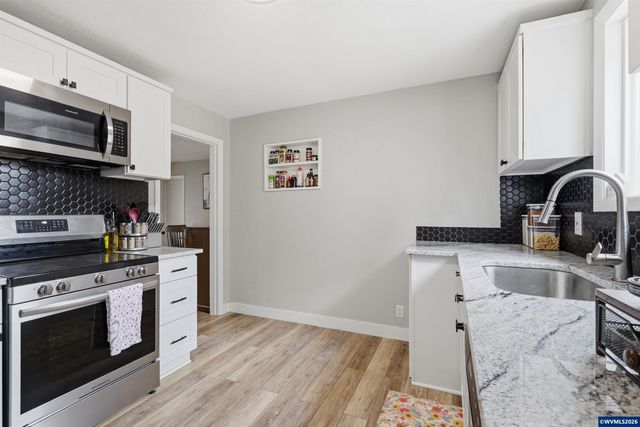 360 Wilson St S, Salem, OR 97302