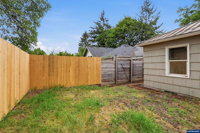 360 Wilson St S, Salem, OR 97302