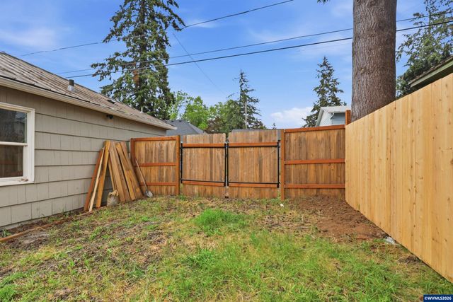 360 Wilson St S, Salem, OR 97302