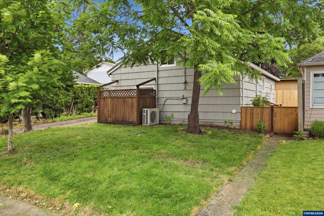 360 Wilson St S, Salem, OR 97302