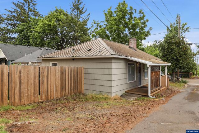 360 Wilson St S, Salem, OR 97302