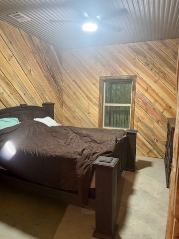 267 Private Road 6294, Palestine, TX 75801