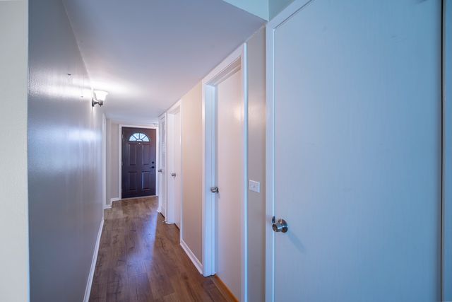 3N550 Crown Road 9, Elmhurst, IL 60126
