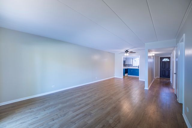3N550 Crown Road 9, Elmhurst, IL 60126