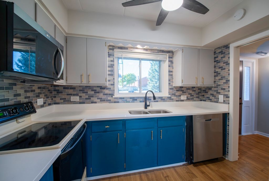 3N550 Crown Road 9, Elmhurst, IL 60126 — photo 3