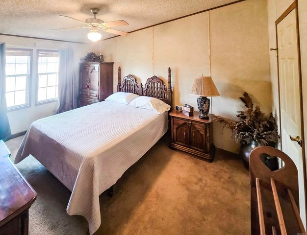 37 Edgewater Drive, Conway, AR 72032