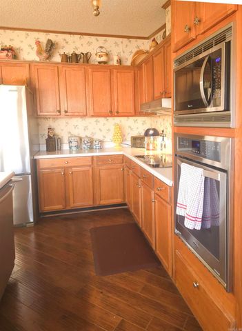 37 Edgewater Drive, Conway, AR 72032