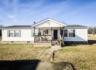 37 Edgewater Drive, Conway, AR 72032