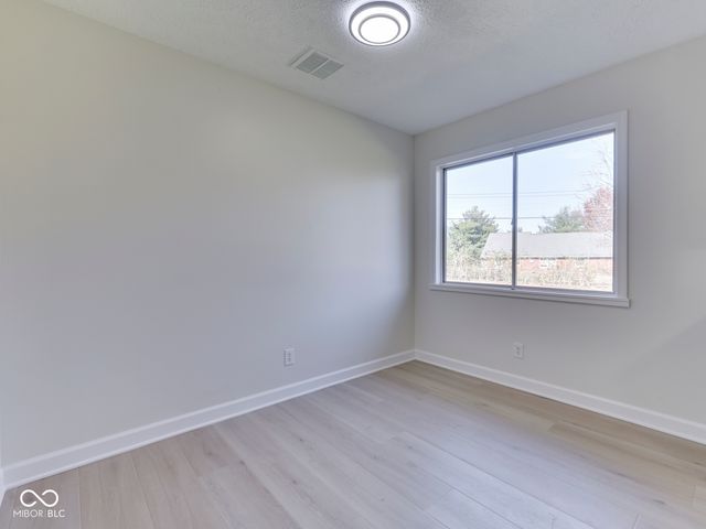 4124 Shelbyville Road, Indianapolis, IN 46237