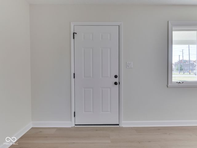 4124 Shelbyville Road, Indianapolis, IN 46237