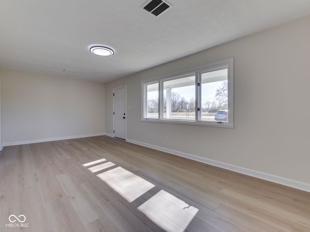 4124 Shelbyville Road, Indianapolis, IN 46237