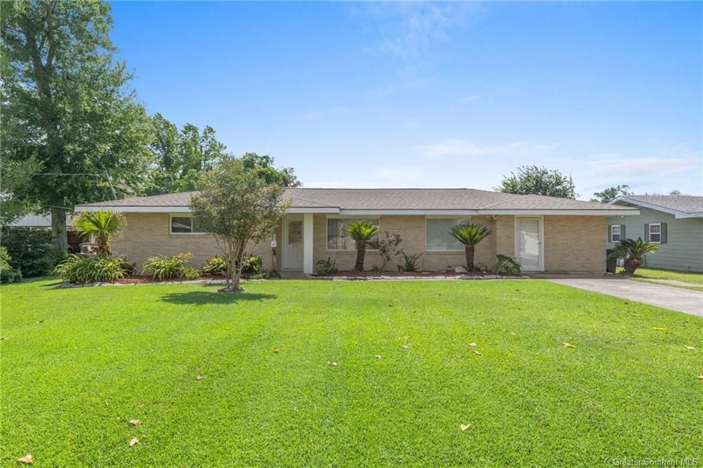 4119 Pleasant Drive, Lake Charles, LA 70605