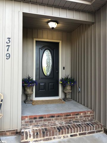 379 Riveroak Road, Inman, SC 29349