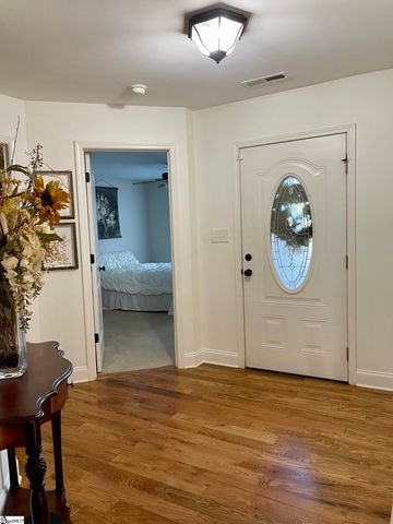 379 Riveroak Road, Inman, SC 29349