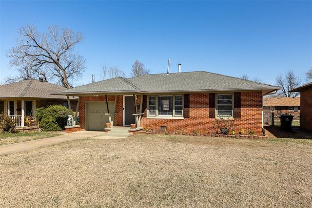 2129 Churchill Place, The Village, OK 73120