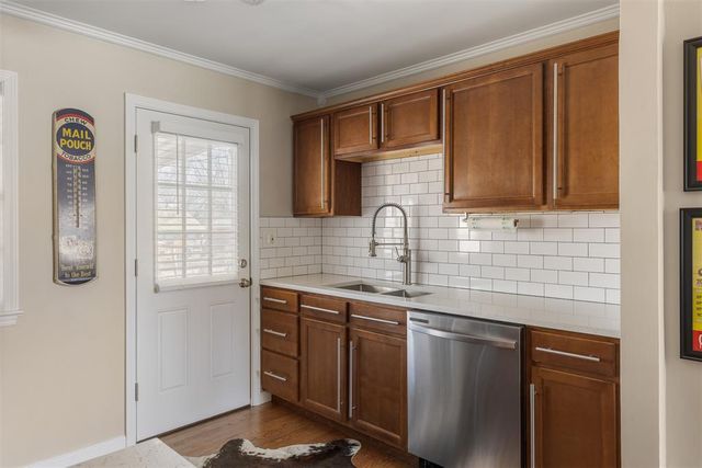 2129 Churchill Place, The Village, OK 73120