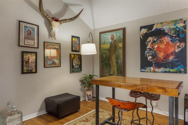 2129 Churchill Place, The Village, OK 73120