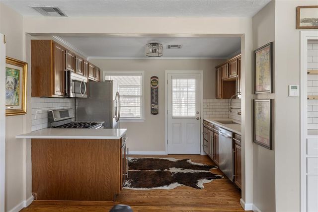 2129 Churchill Place, The Village, OK 73120