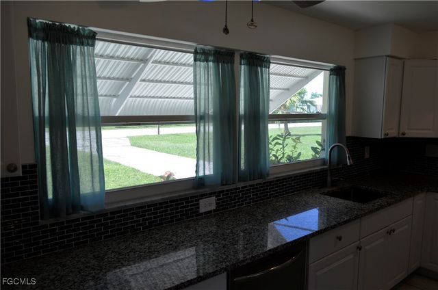 451 Monterey AVE, Cape Coral, FL 33904