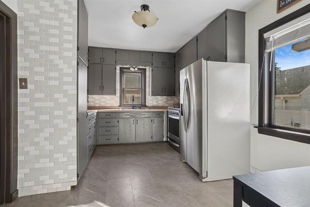 2708 SCHOOL STREET, Two Rivers, WI 54241