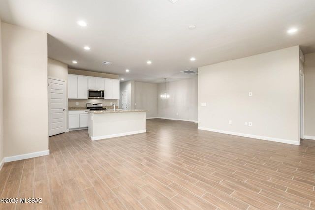 1054 S Chatfield Avenue, Vail, AZ 85641