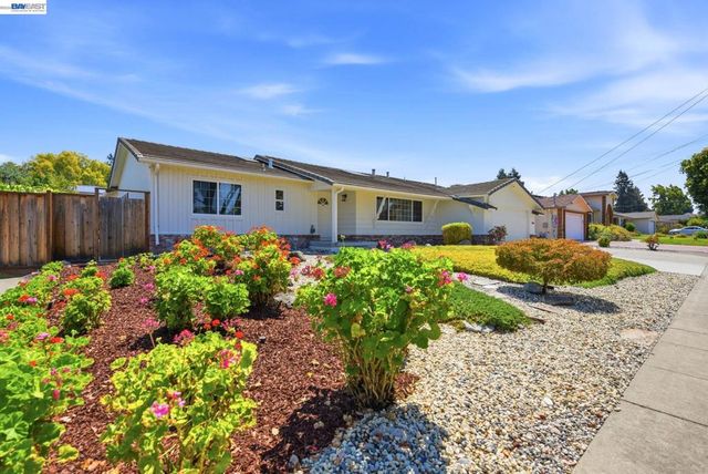 41754 Covington Dr, Fremont, CA 94539