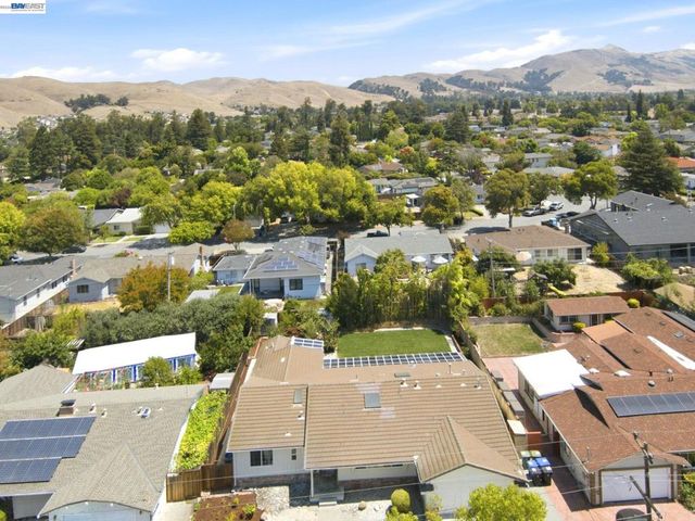 41754 Covington Dr, Fremont, CA 94539