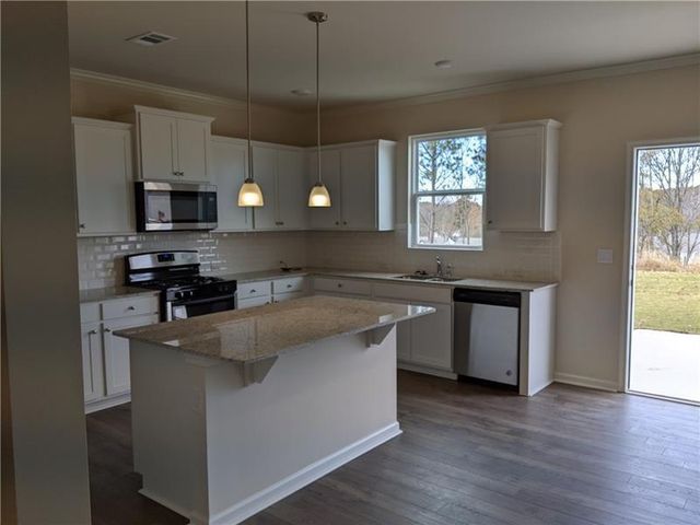 5964 Screech Owl Drive, Flowery Branch, GA 30542